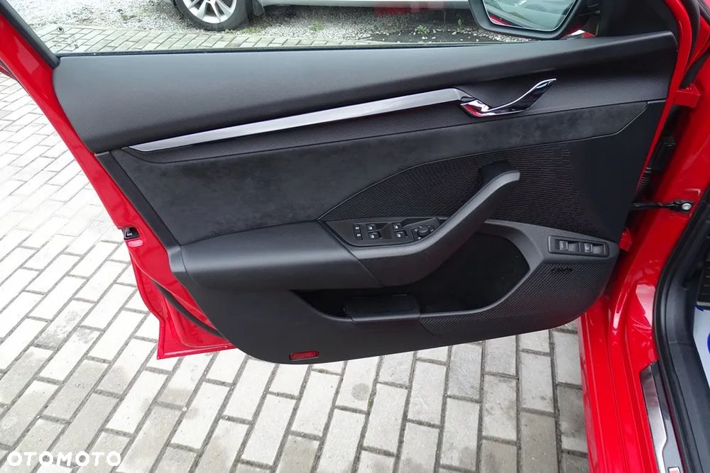 Skoda Octavia 1.4 TSI Plug-In Hybrid RS DSG - 23