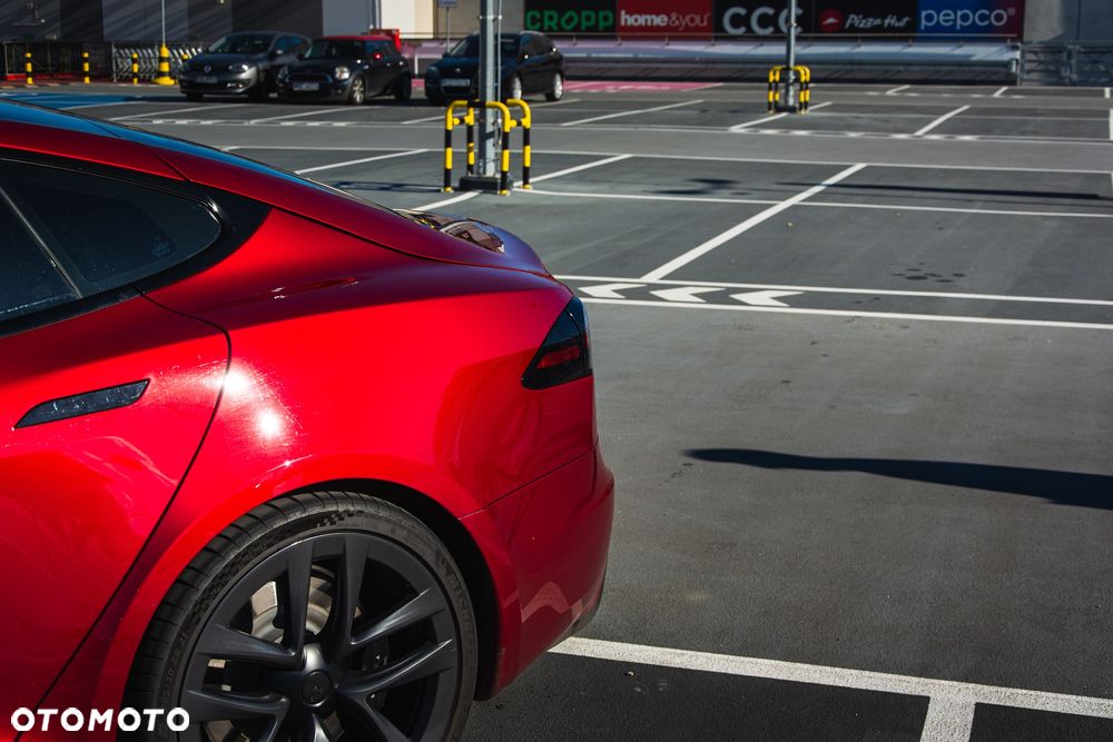 Tesla Model S Long Range - 10
