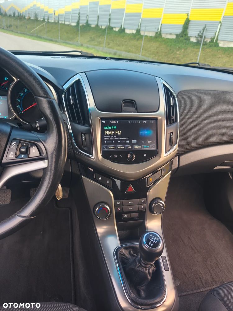 Chevrolet Cruze - 9