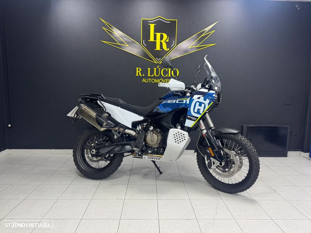 Husqvarna Norden 901 Expedition - 9