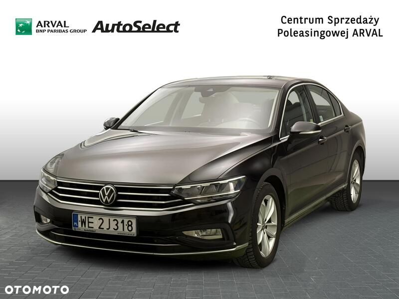 Volkswagen Passat - 1