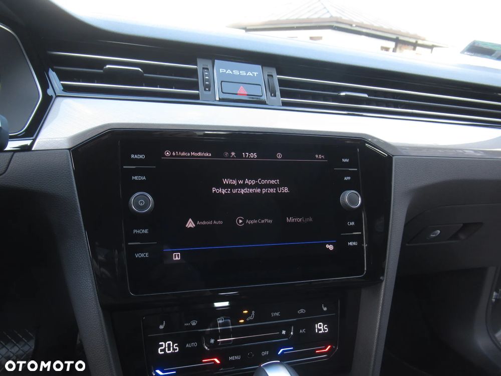 Volkswagen Passat 2.0 TSI Business DSG - 32