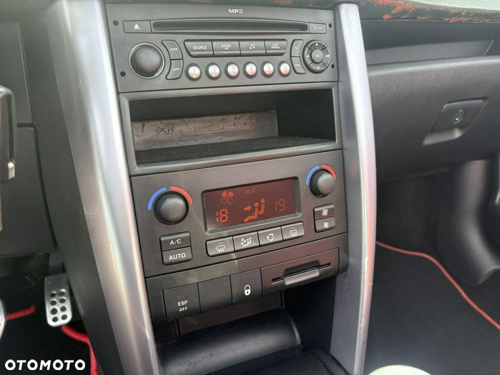 Peugeot 207 CC - 11