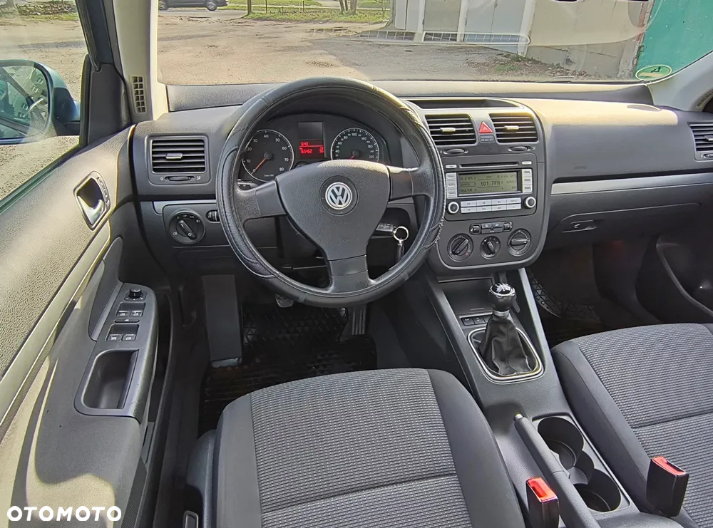 Volkswagen Jetta 1.6 Comfortline - 7