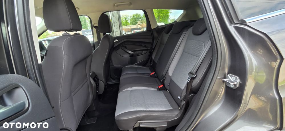 Ford Kuga 1.5 EcoBoost 2x4 Titanium - 30