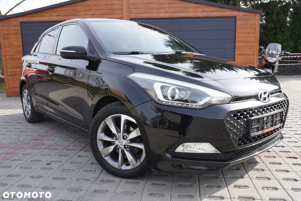 Hyundai i20 1.2 YES Gold - 13