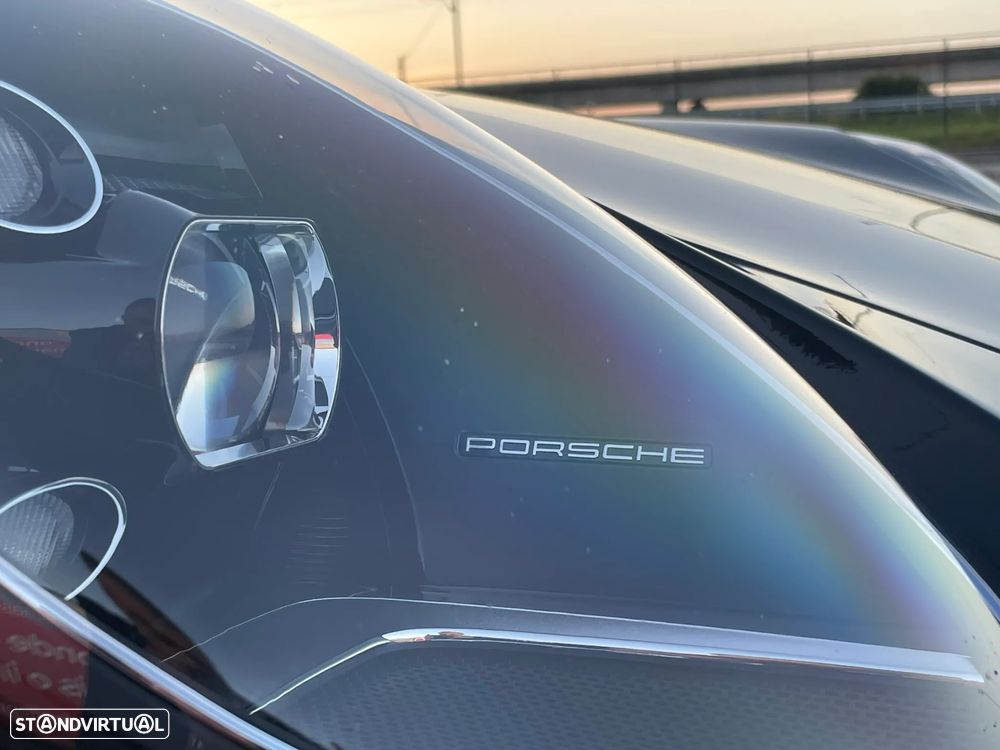 Porsche 911 (992) Carrera 4S PDK - 39