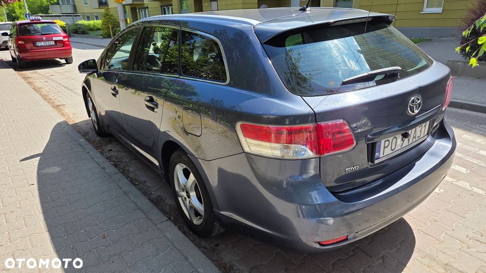 Toyota Avensis 2.0 D-4D Sol - 3