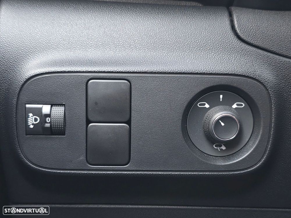 Citroën C3 1.2 PureTech C-Series - 14