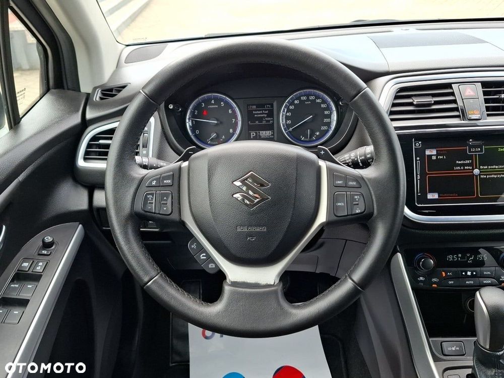 Suzuki SX4 S-Cross 1.4 T Premium - 9