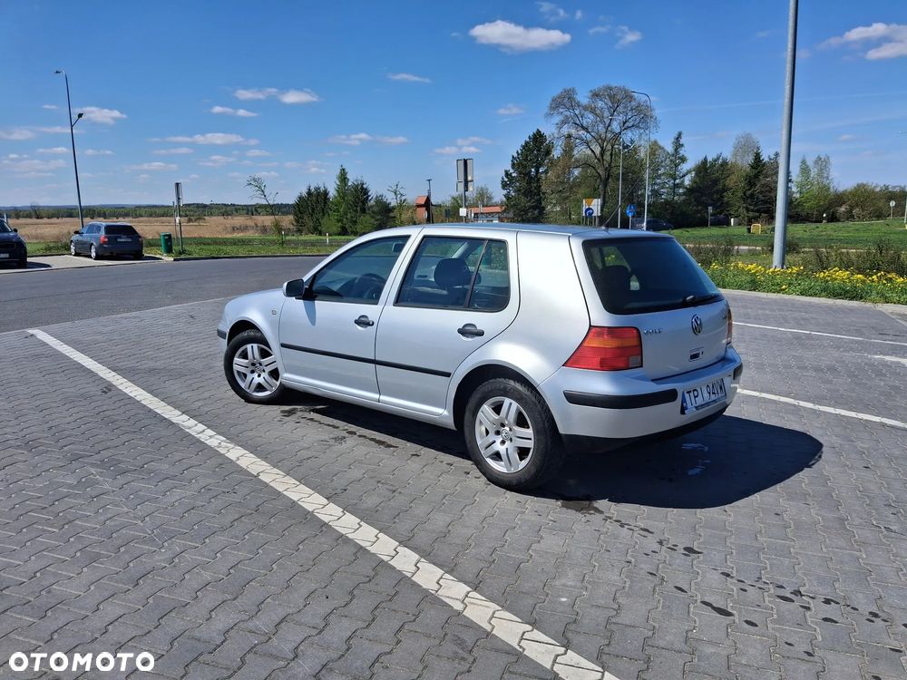 Volkswagen Golf 1.9 TDI Comfortline - 4