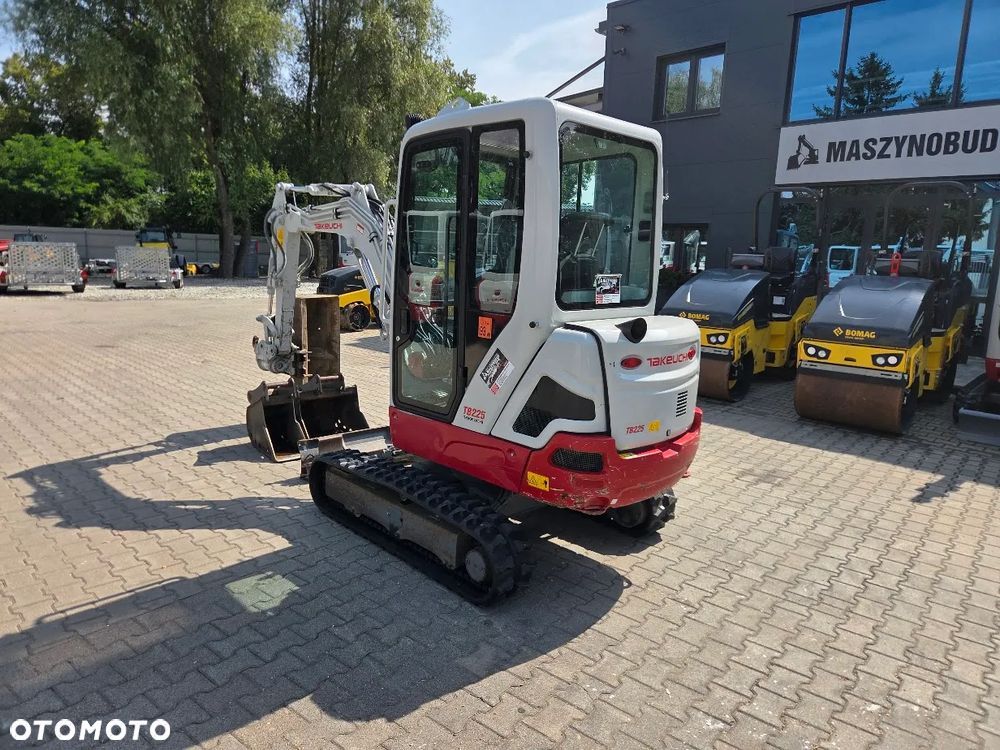 Takeuchi Koparka Minikoparka Takeuchi TB225 V3 Powertilt + 3 łyżki - 2