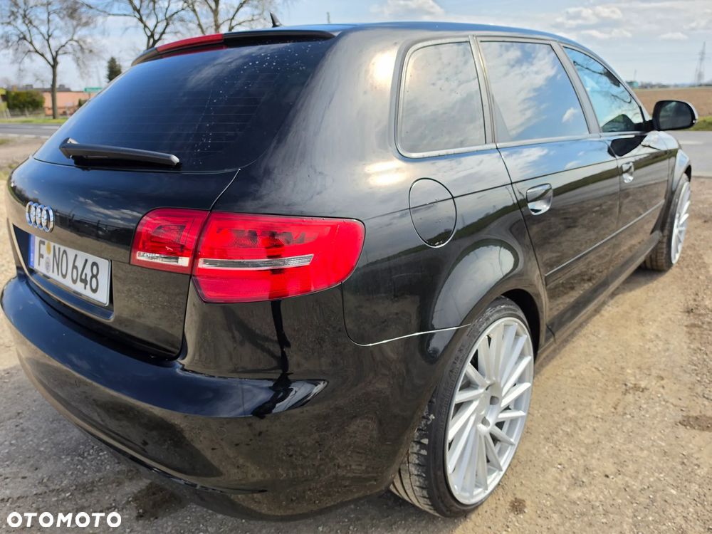 Audi A3 Sportback 1.8 TFSI Ambiente - 5