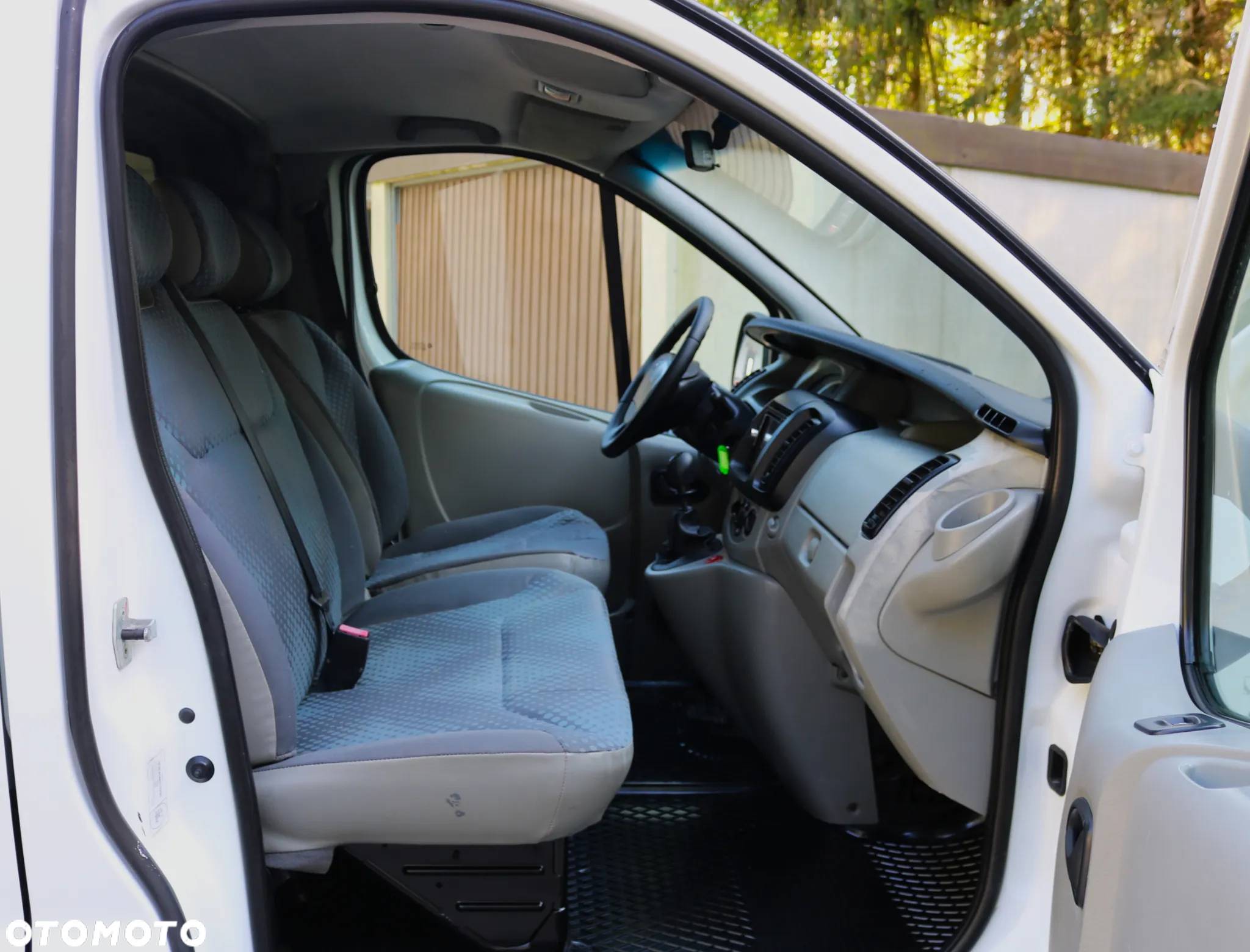 Renault Trafic - 13