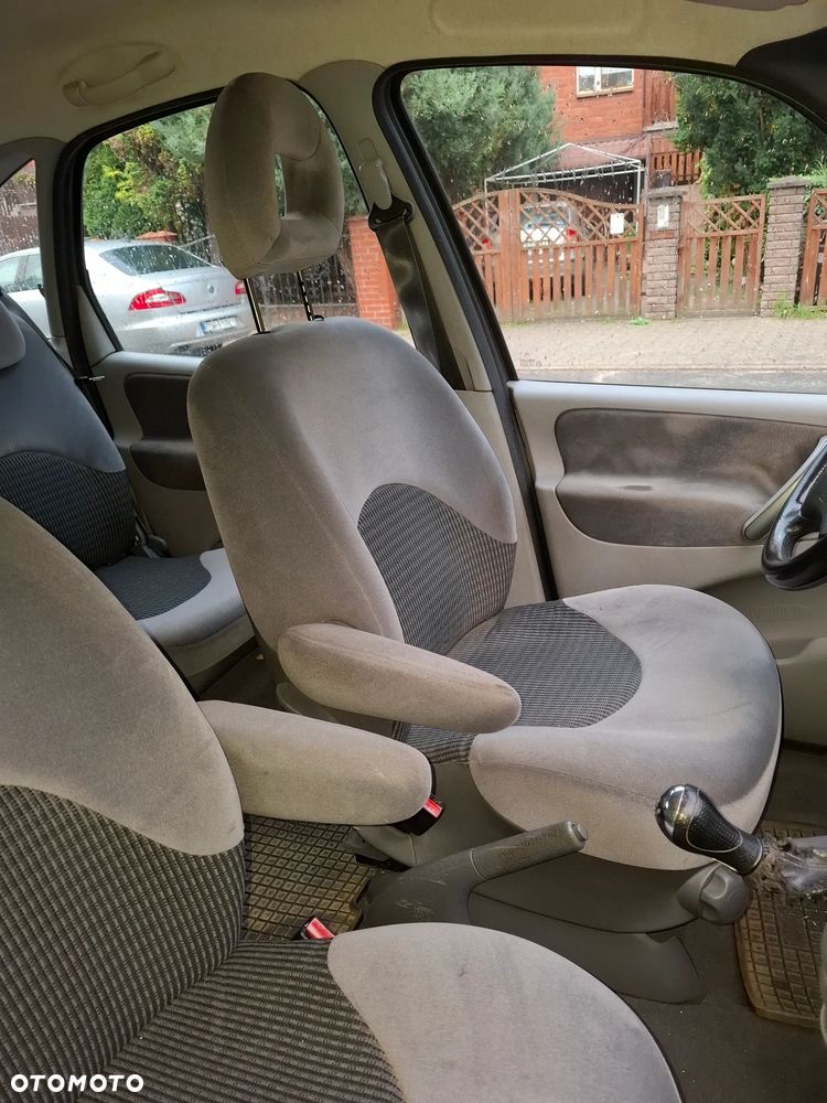 Citroën Xsara Picasso - 16