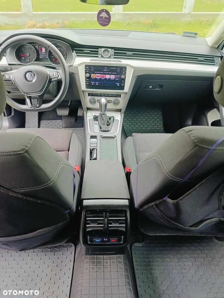 Volkswagen Passat 2.0 TDI BMT Comfortline DSG - 11