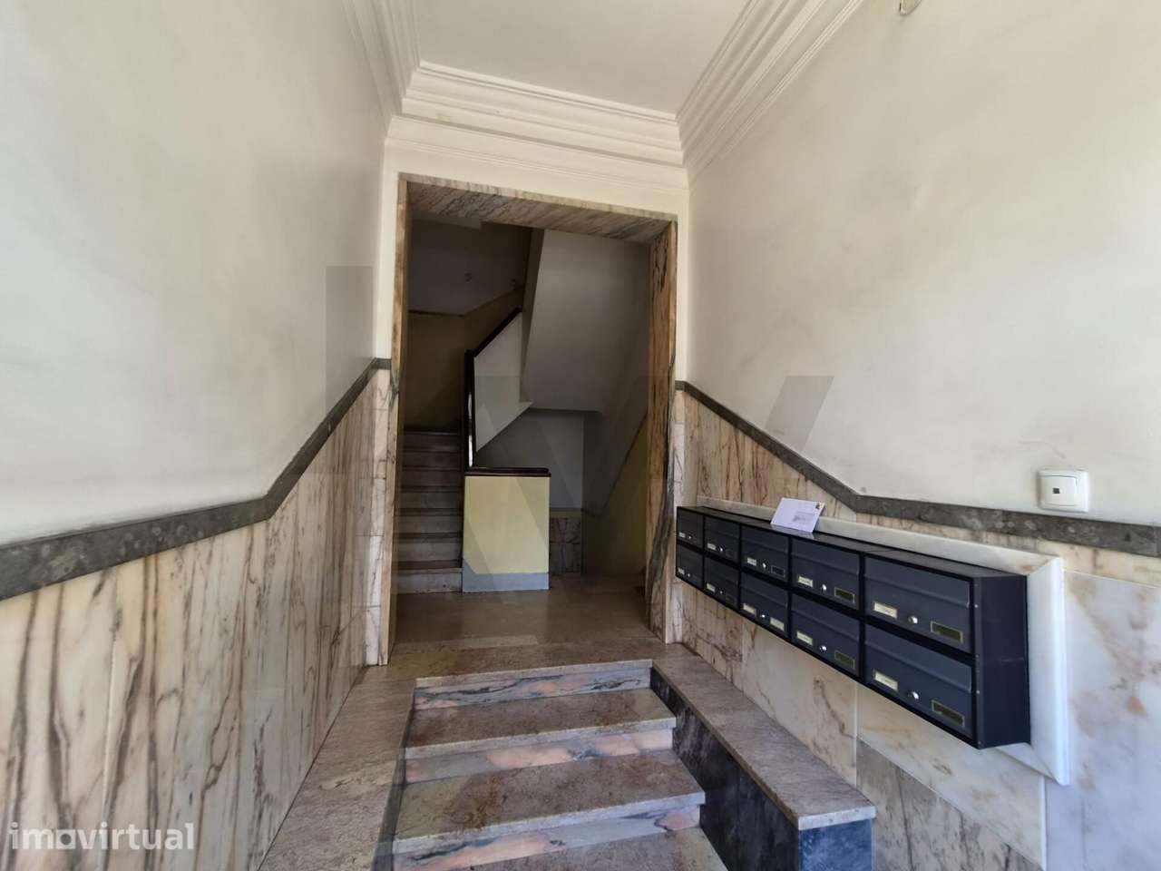 Apartamento T2 pronto a habitar - Grande imagem: 2/15