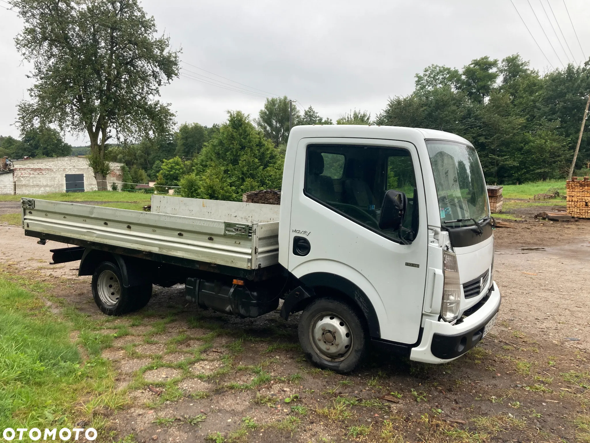 Renault Maxity - 4