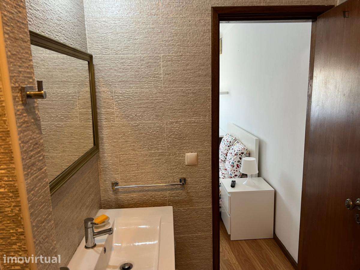 Quarto - localizado em Trofa Porto - Grande imagem: 5/9