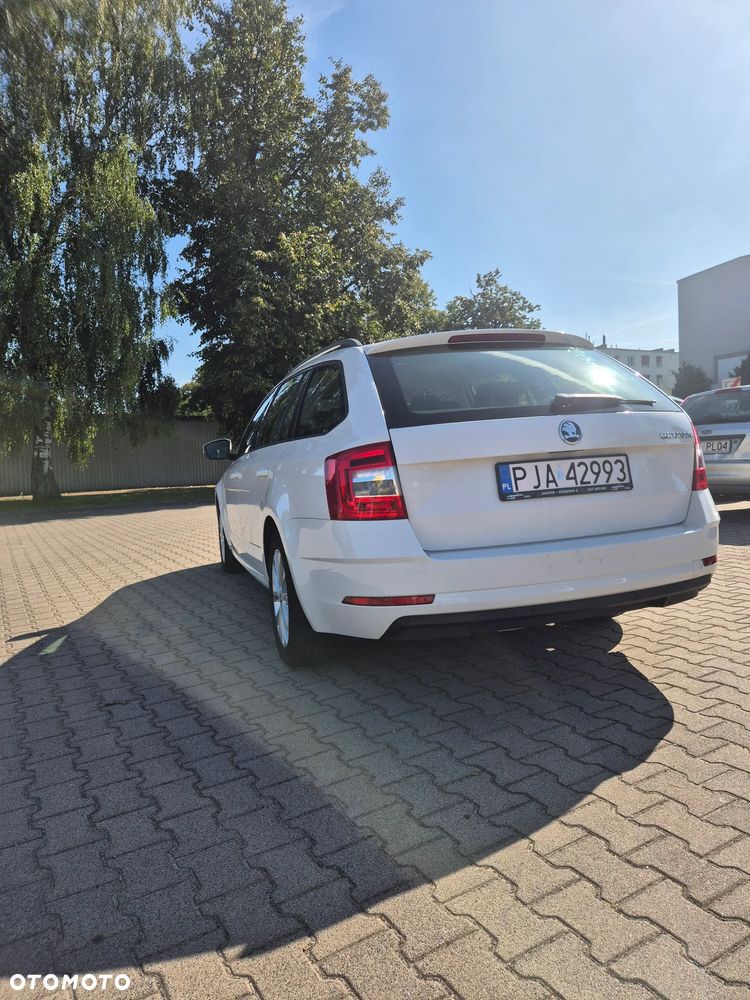 Skoda Octavia 1.6 TDI Active - 5