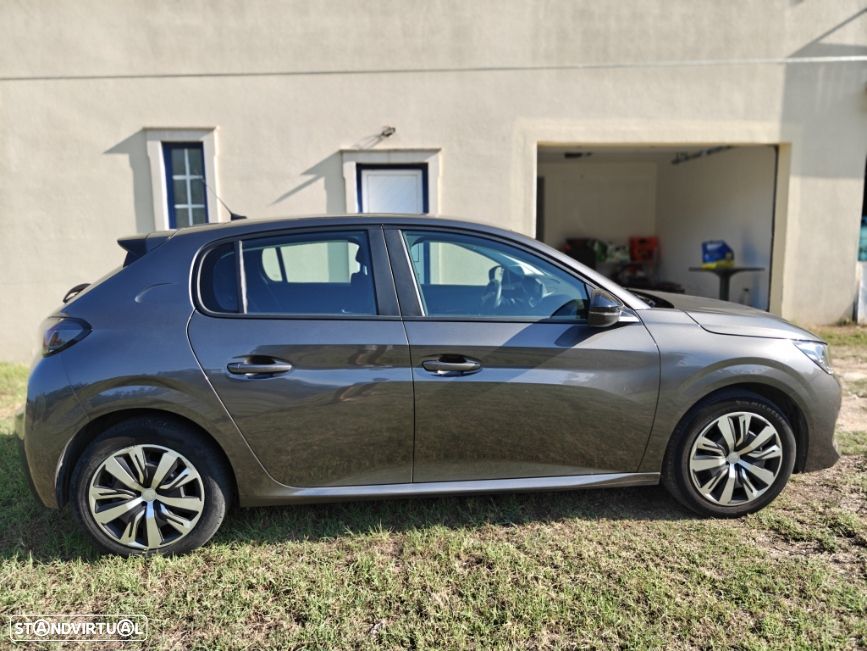 Peugeot 208 - 6