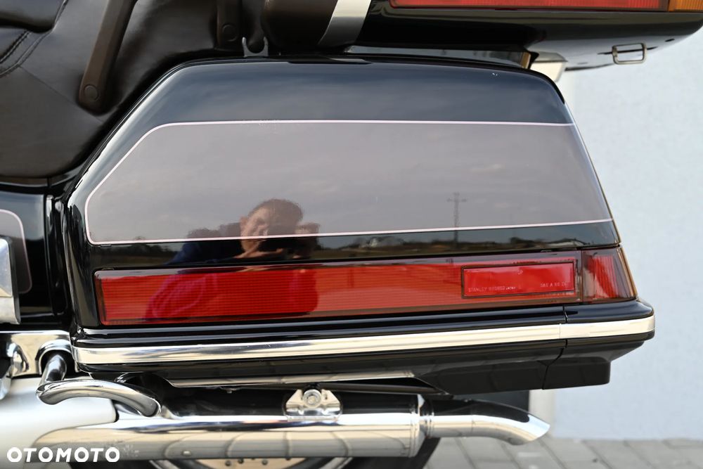 Honda GL - 32