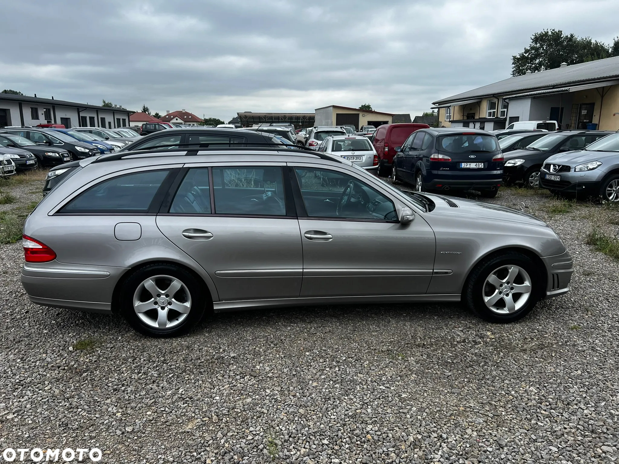 Mercedes-Benz Klasa E 200 T Kompressor Automatik Avantgarde - 11