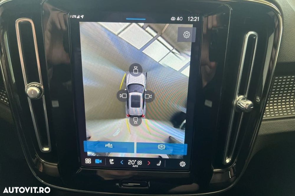 Volvo XC 40 Recharge 69 kWh Single Motor RWD Plus - 18