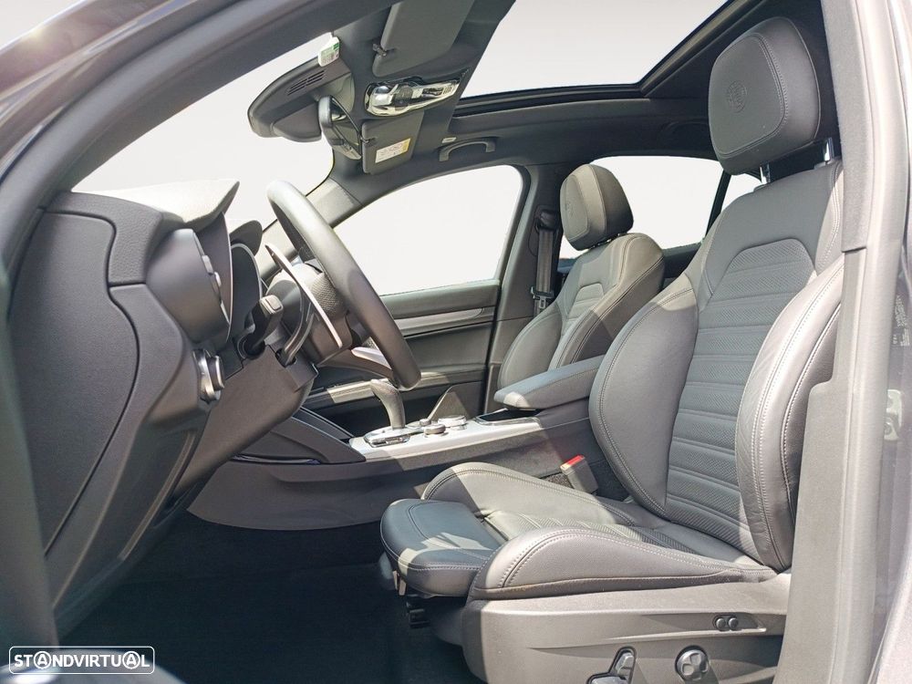 Alfa Romeo Stelvio 2.2 D Veloce Q4 AT8 - 9