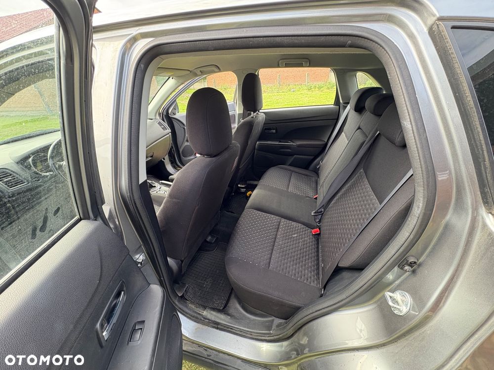 Mitsubishi ASX 1.8 DID Invite 4WD AS&G - 12