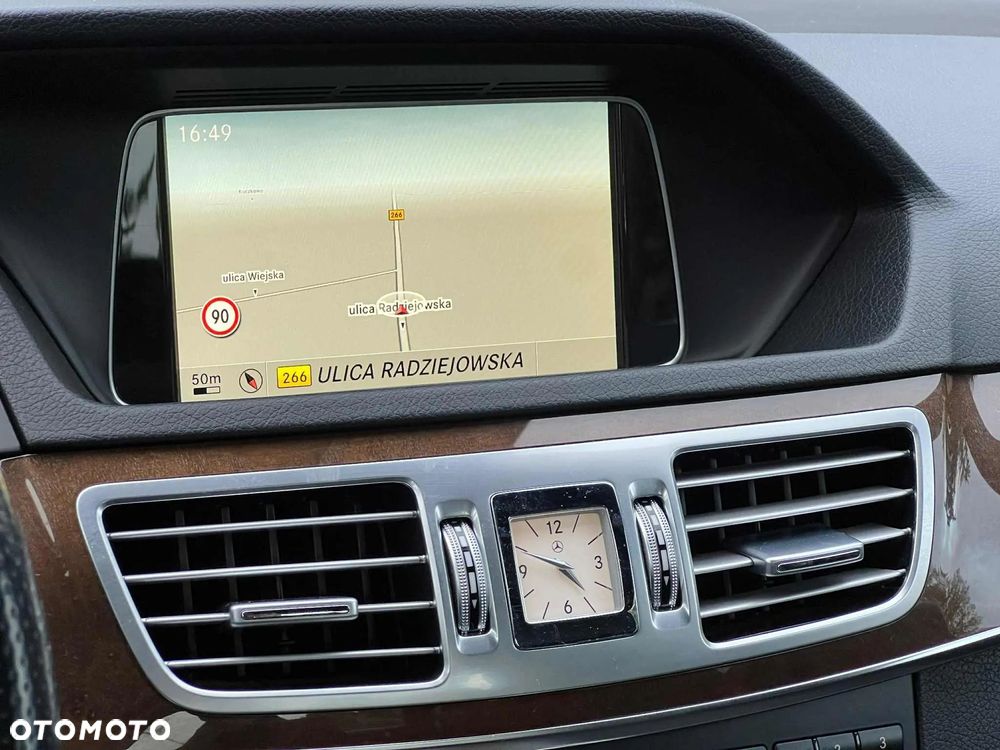 Mercedes-Benz Klasa E - 28