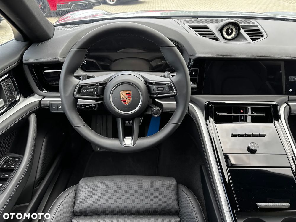 Porsche Panamera - 21