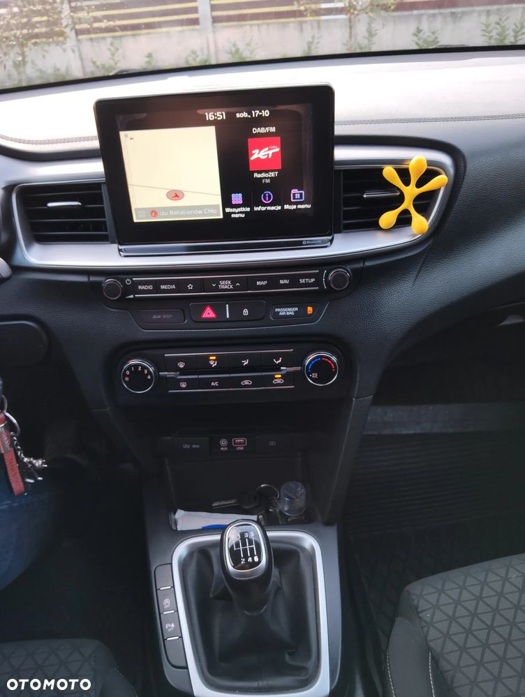 Kia Ceed - 15