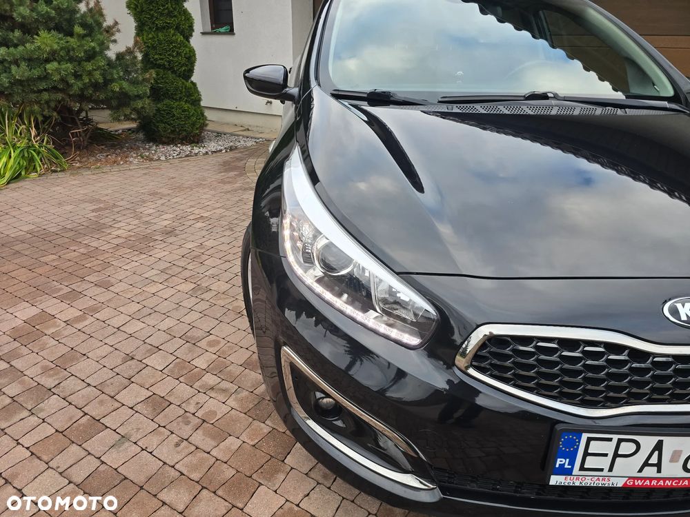 Kia Ceed - 15
