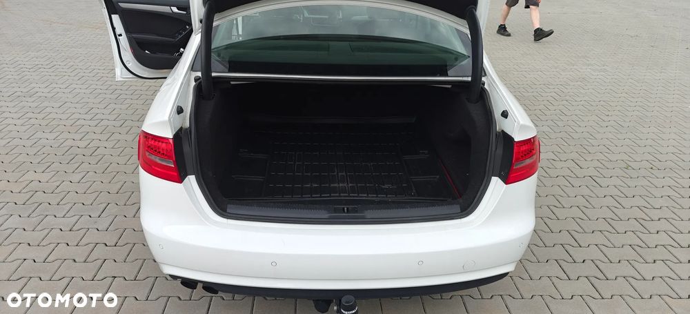 Audi A4 Limousine - 13