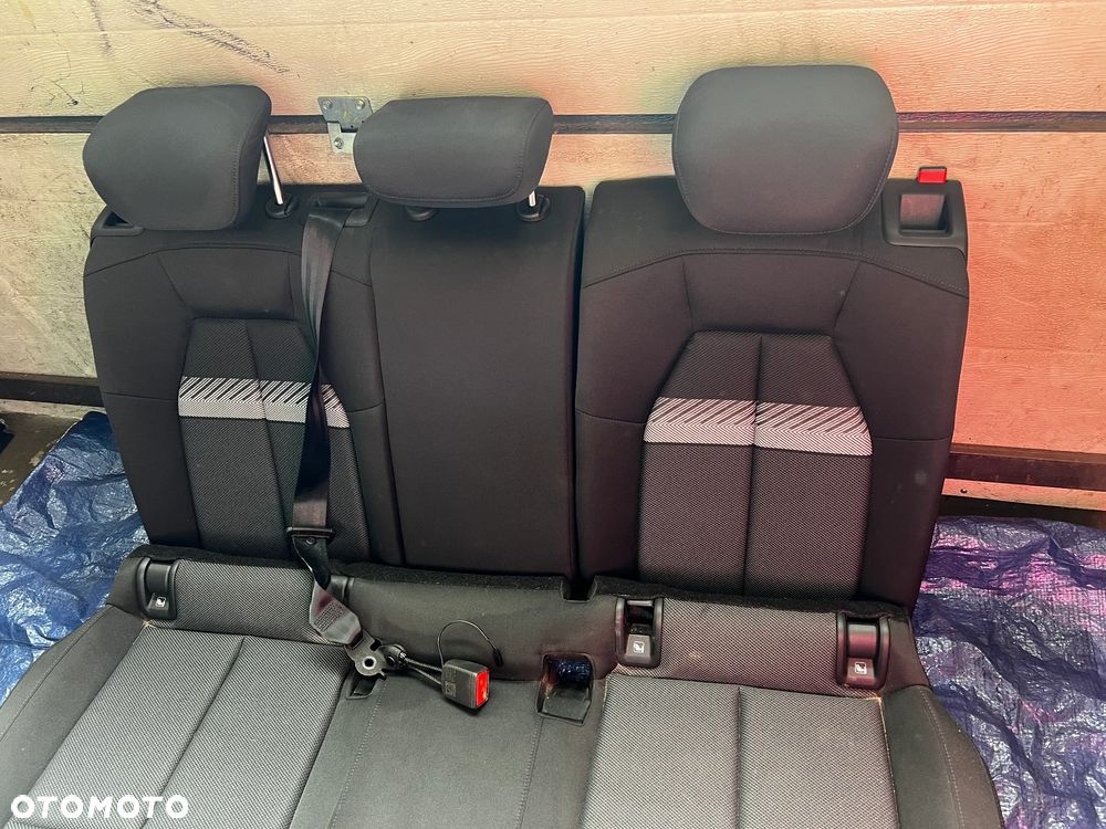 KOMPLET FOTELI FOTELE Q4 SUV ŁADNE - 6