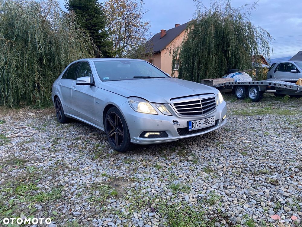 Mercedes-Benz Klasa E 250 CDI DPF BlueEFFICIENCY Automatik Avantgarde - 2