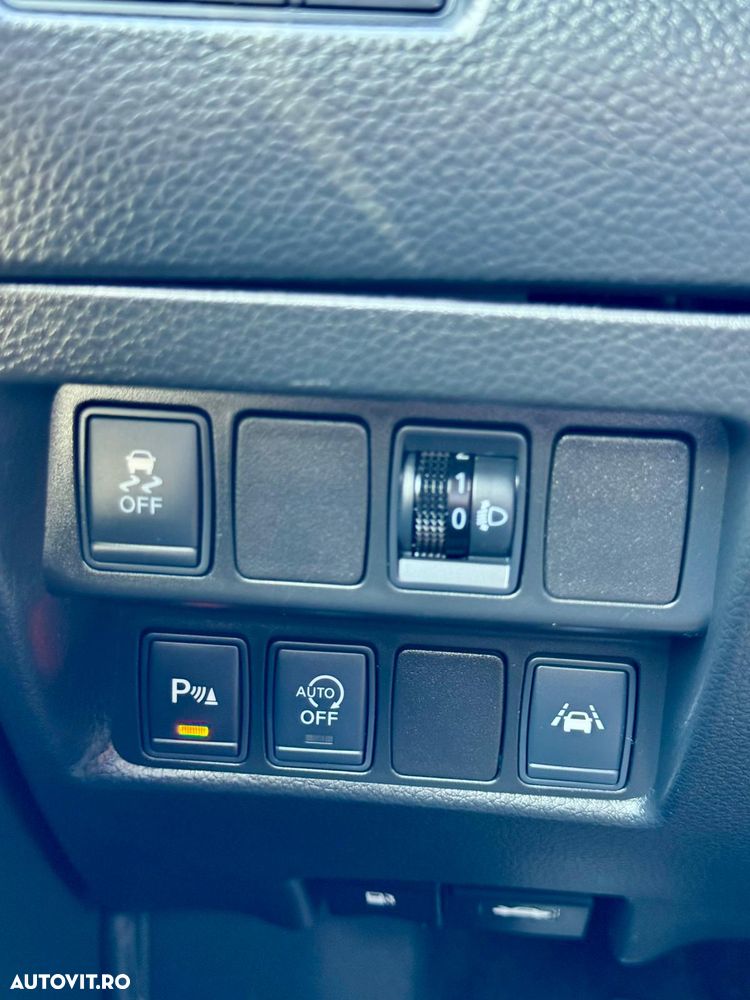 Nissan Qashqai 1.2 DIG-T N-Connecta - 32