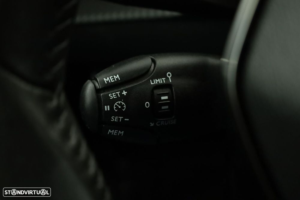 Peugeot e-208 50 kWh Style - 18