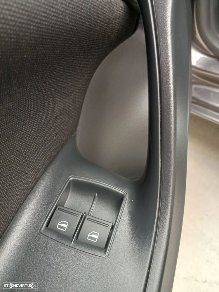 SEAT Ibiza SC 1.6 TDi FR - 20