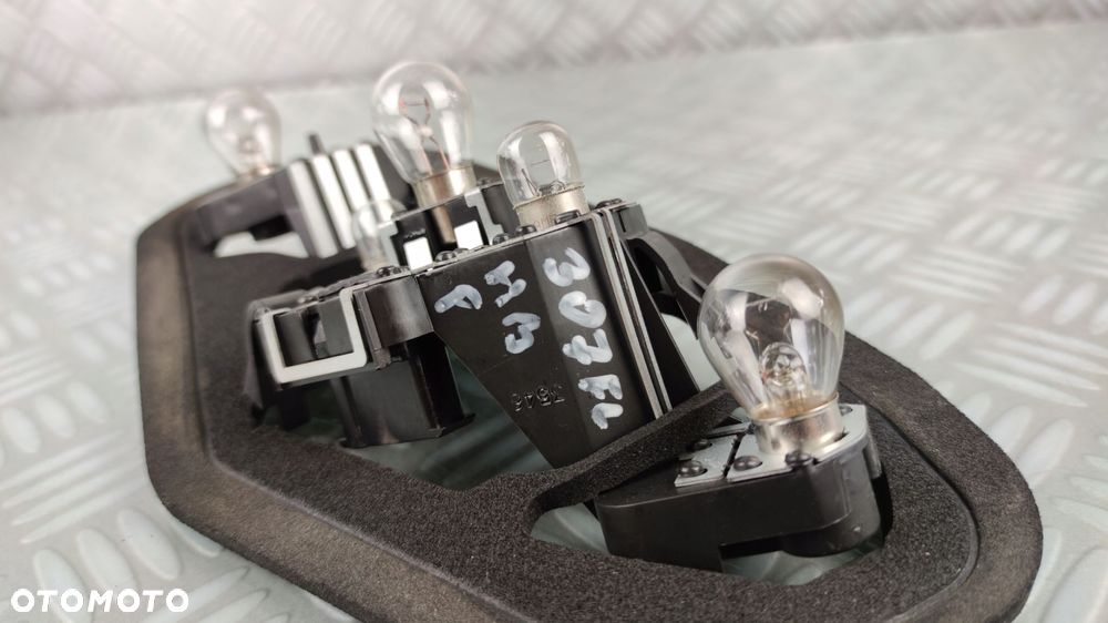 wkład płytka lampy prawy prawej tylnej tył PEUGEOT 307 HB LIFT FL 05-08 EU - 4