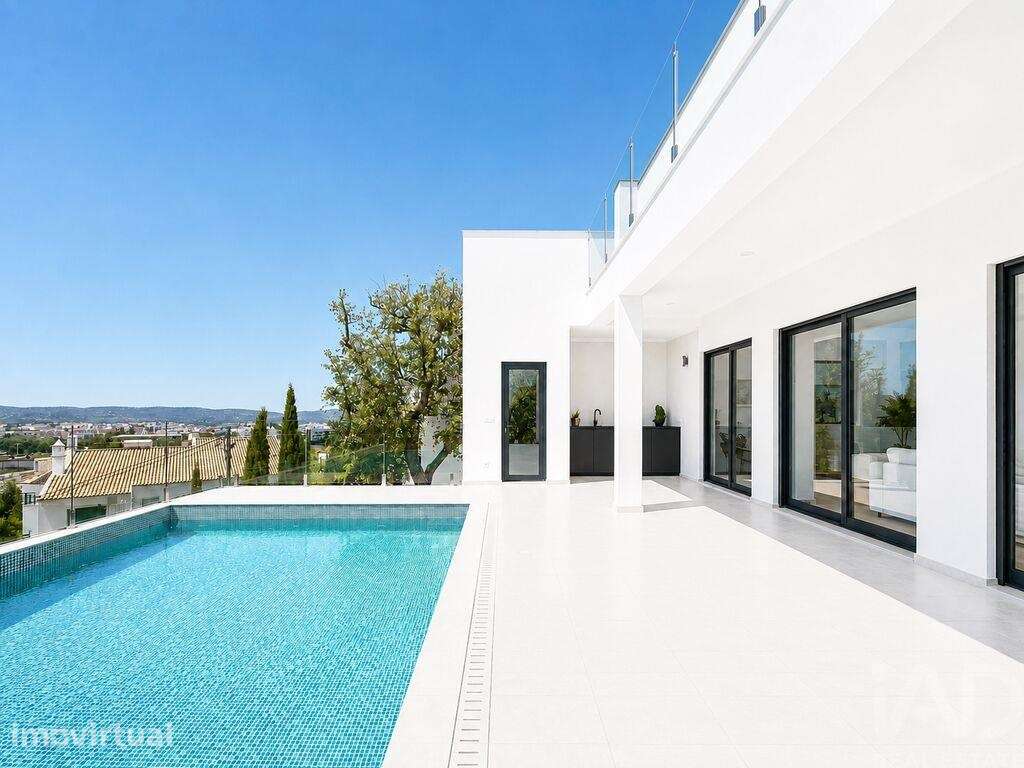 Casa / Villa T5 em São Brás de Alportel de 387,00 m2 - Grande imagem: 2/28