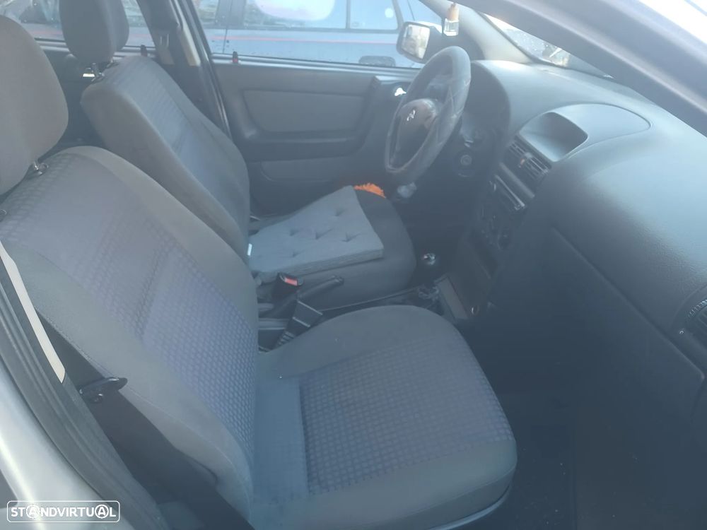 Opel Astra Caravan 1.7 DTi Club - 7