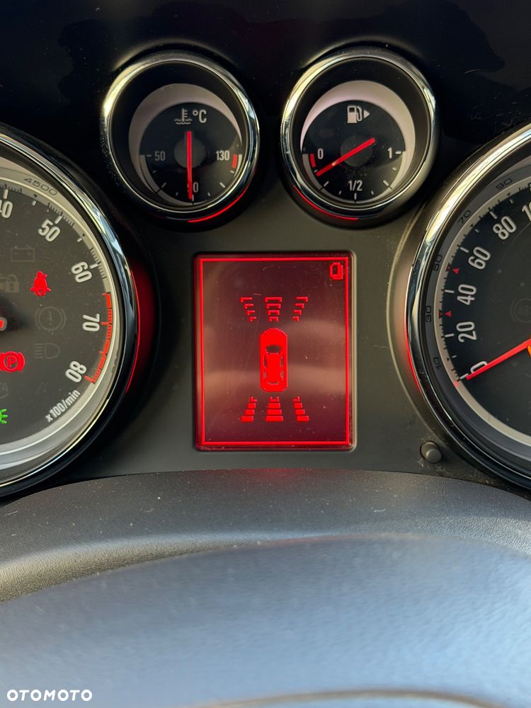 Opel Astra 1.4 Turbo Sport - 19