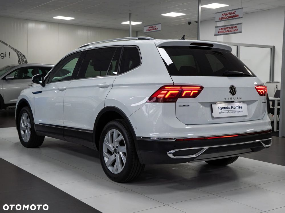 Volkswagen Tiguan 2.0 TSI 4Mot Elegance DSG - 4