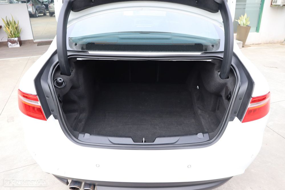 Jaguar XE 2.0 D R-Sport Aut. - 29