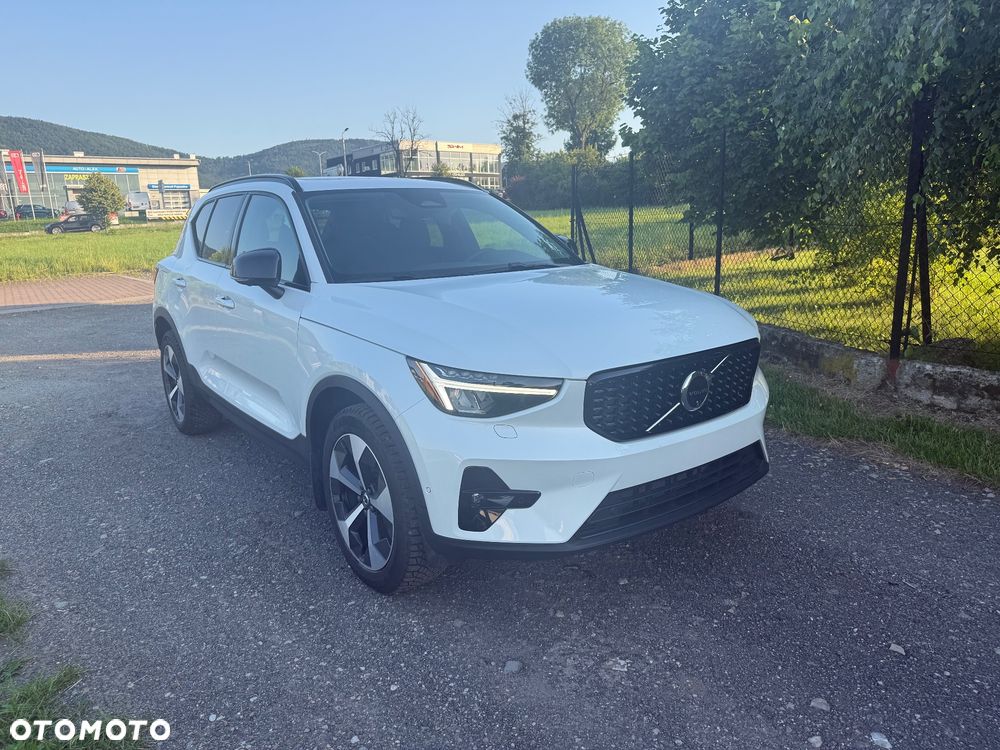 Volvo XC 40 B5 B AWD Ultimate Dark - 1