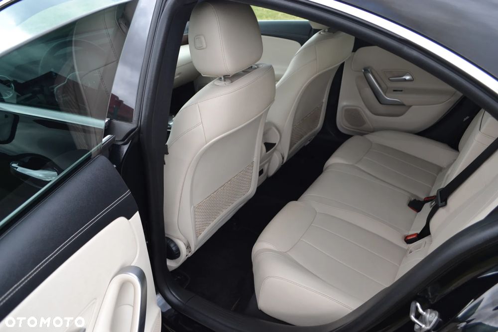 Mercedes-Benz CLA - 16