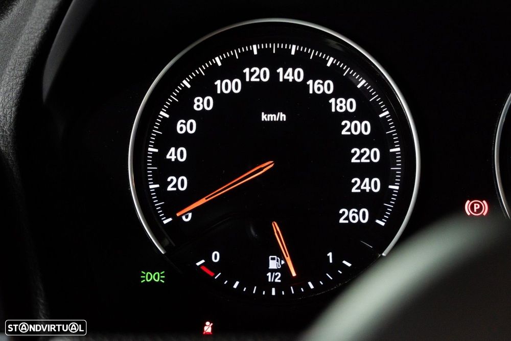 BMW 225xe Active Tourer Line Sport - 18