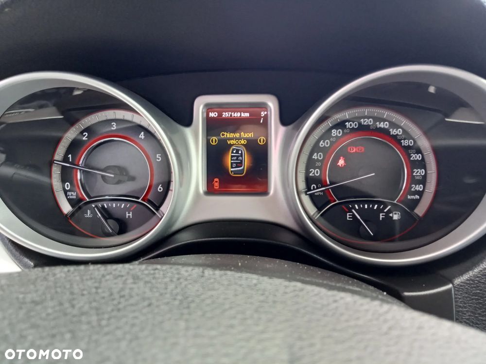 Fiat Freemont 2.0 Multijet Urban - 12